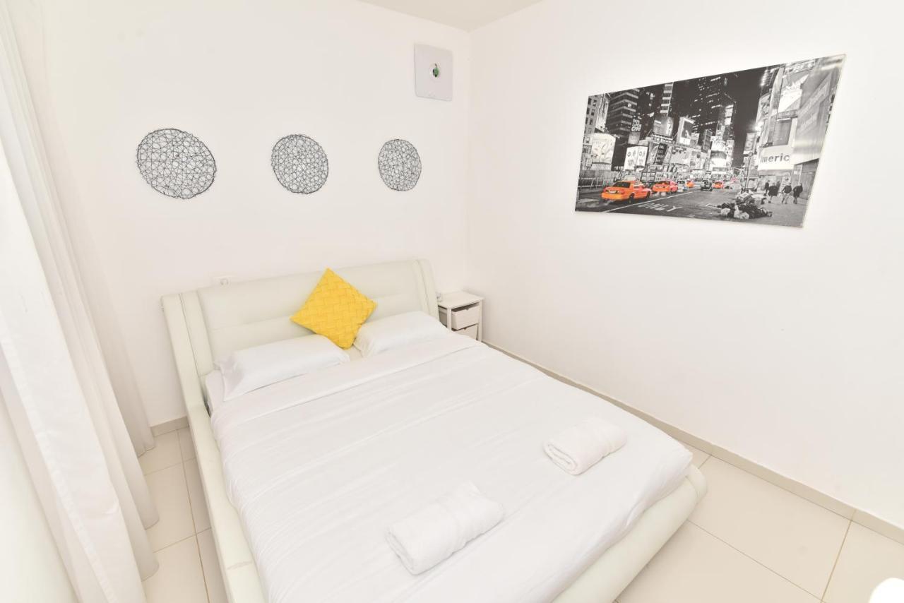 דירת גן דלוקס Apartment Eilat Exterior photo