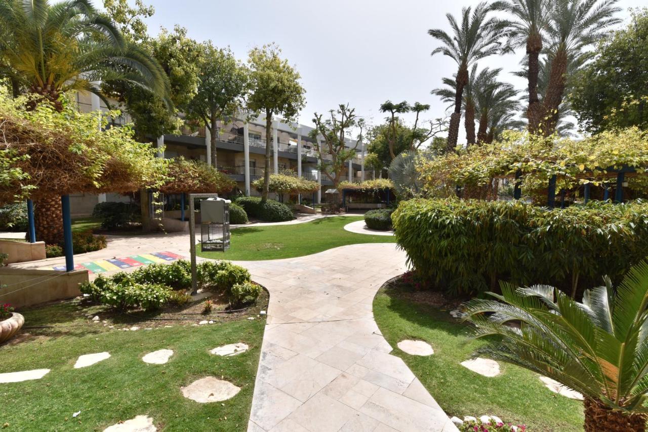 דירת גן דלוקס Apartment Eilat Exterior photo